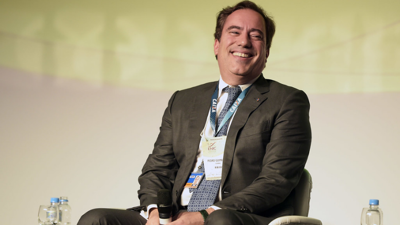 Para Pedro Duarte Guimarães, a natação é essencial no fortalecimento físico e no equilíbrio mental de crianças e adolescentes.